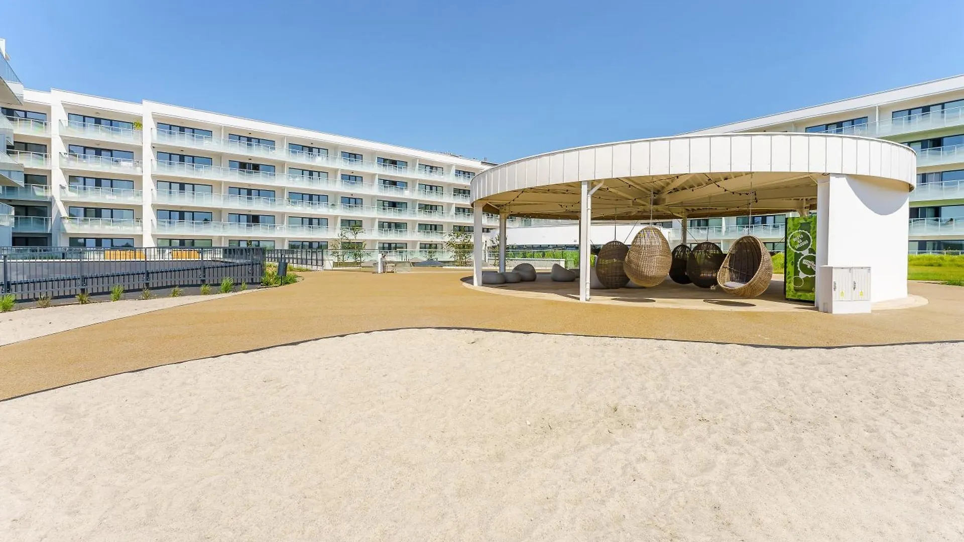 Polanki Aqua Industrial Nielimitowany Dostep Do Basenow - Saun - Miejsce Postojowe Free Apartment Kolobrzeg Poland