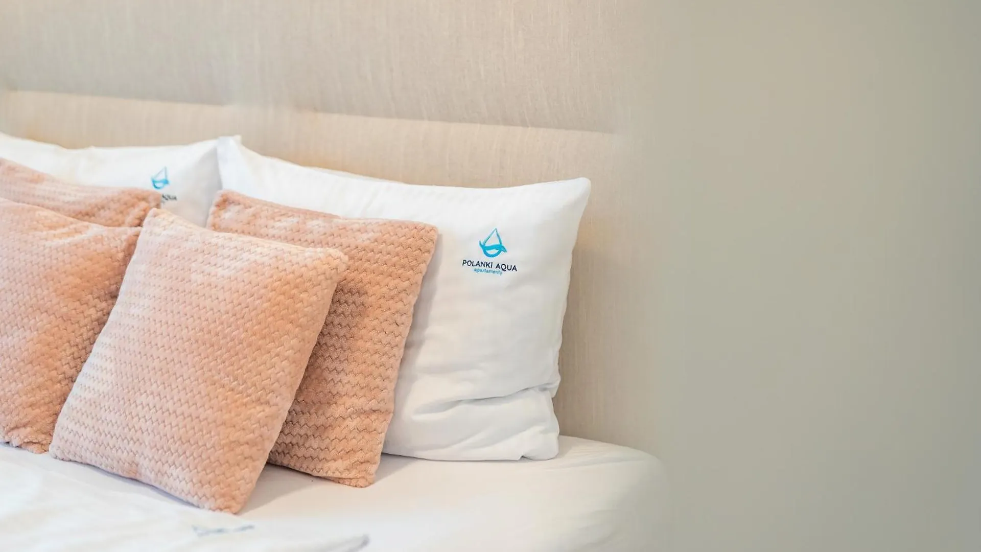 Polanki Aqua Industrial Nielimitowany Dostep Do Basenow - Saun - Miejsce Postojowe Free Apartment Kolobrzeg